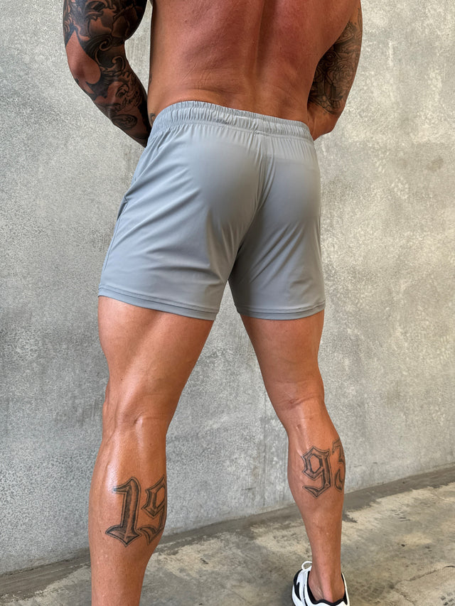 DELLA SQUAT SHORTS - GREY