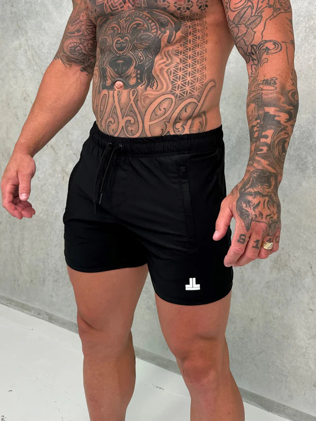 DELLA SQUAT SHORTS - BLACK/WHITE