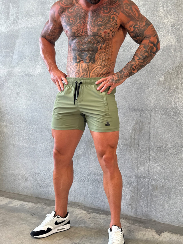 DELLA SQUAT SHORT - KHAKI