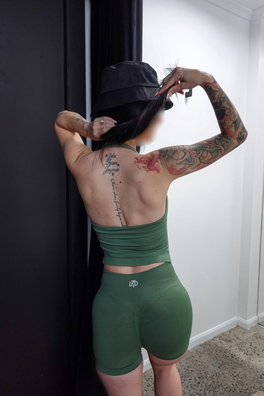 LFTD BASICS HALTER SINGLET