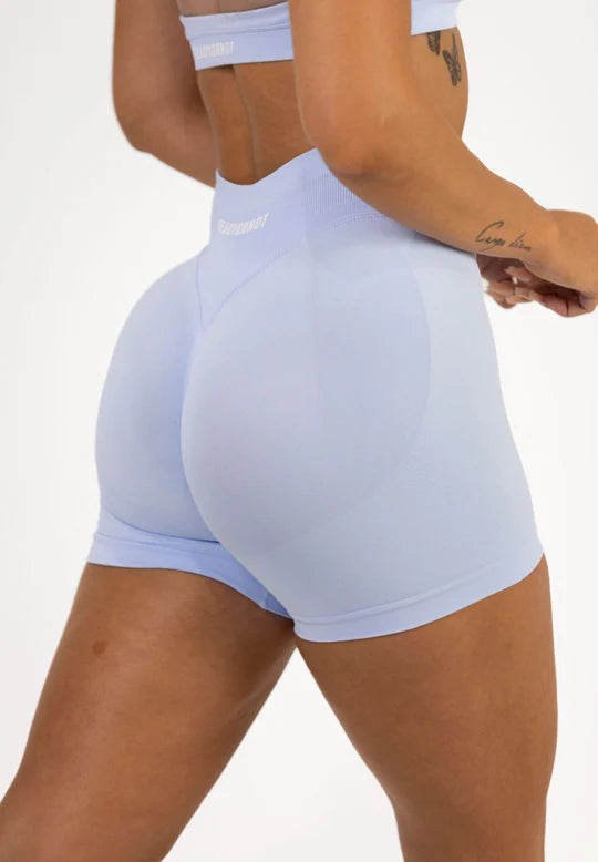 ESSENTIAL 4.5 SHORTS- ICED BLUE