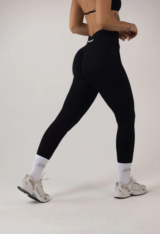 ESSENTIAL LEGGINGS - BLACK