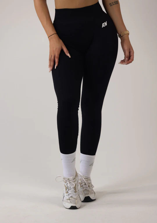 ESSENTIAL LEGGINGS - BLACK