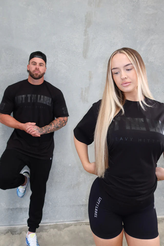 COLLEGE TEE - BLACK