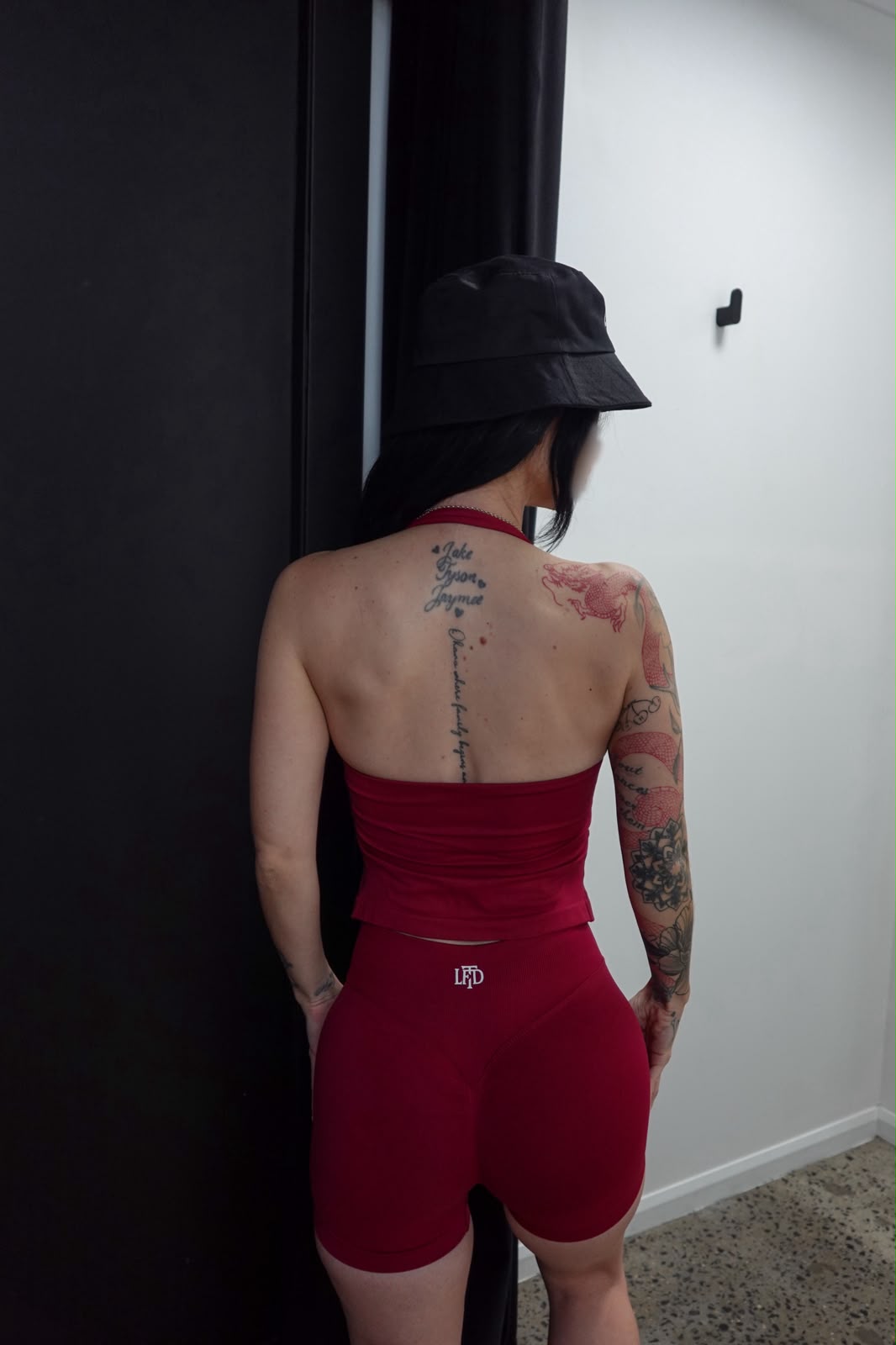 LFTD BASICS HALTER SINGLET- BERRY